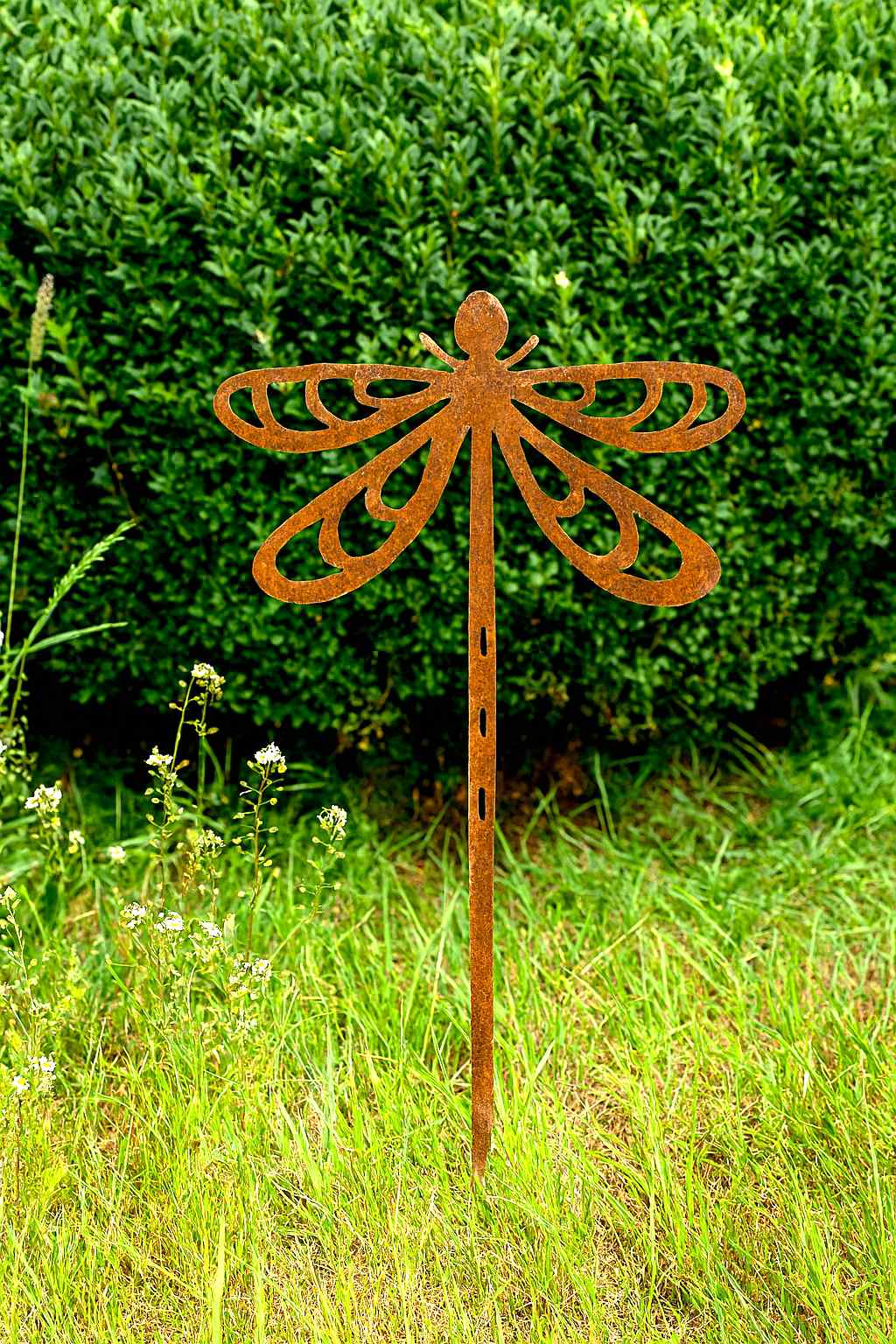 Gartenstecker Libelle aus Edelrost aus 2 mm Stahl als Gartendekoration im Beet oder Rasen