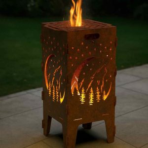 Feuerkorb Wolf aus 3 mm Stahl im Edelrost-Design mit gelasertem Wolfs-Motiv – handgefertigte Feuerstelle von Blechstahlwerkle