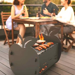 Apfel Grill aus 3 mm Stahl mit Edelrostpatina – Designer Grill und Feuerstelle für Garten und Terrasse von Blechstahlwerkle